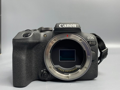 Canon EOS R10
