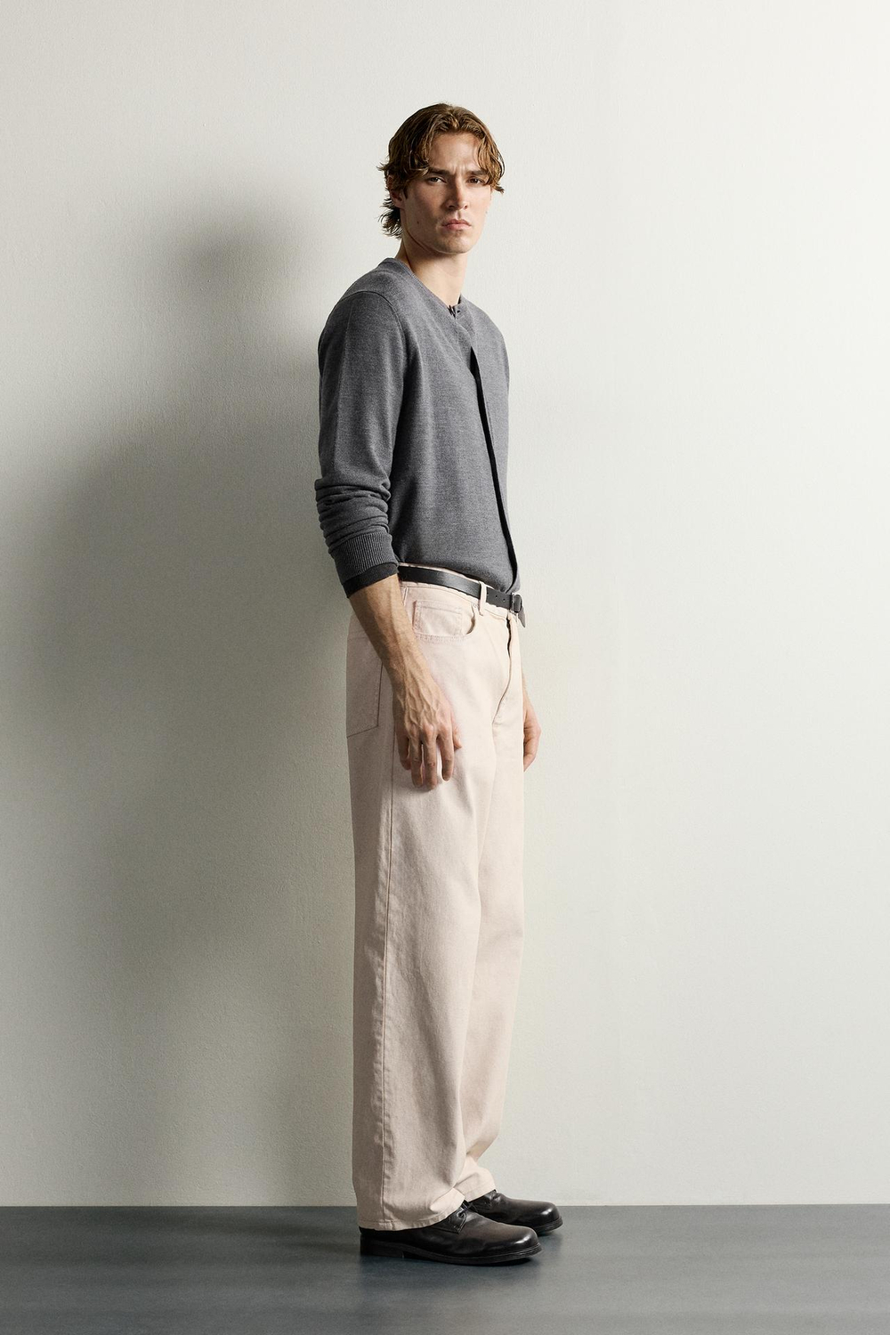 ZARA БРЮКИ STRAIGHT FIT С ЭФФЕКТОМ ПОТЕРТОСТИ, ВАНИЛЬНЫЙ