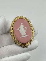 Брошь Wedgwood розовая