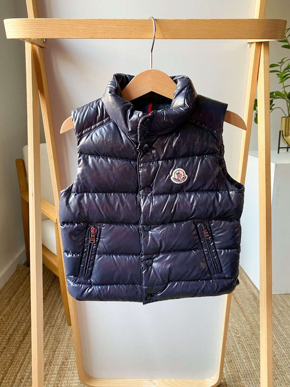 Пуховой жилет Moncler, 98