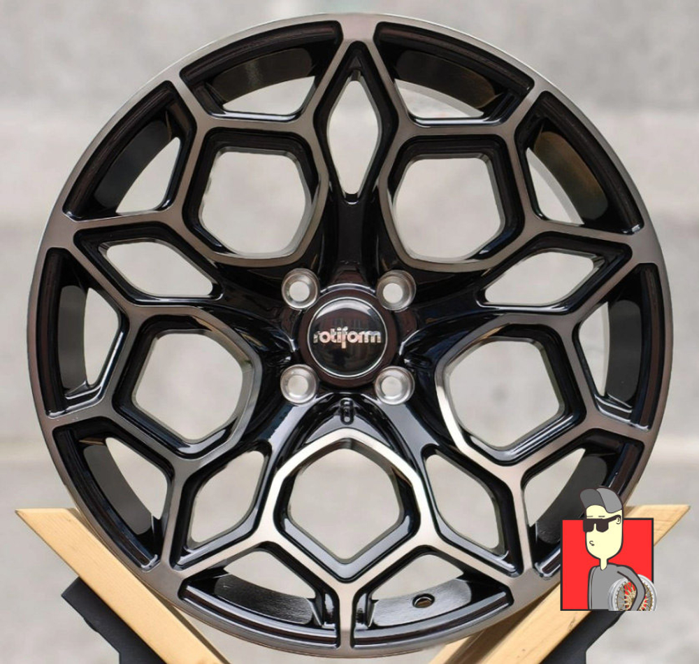 Комплект дисков Rotiform 17x8.5 et30 4x100