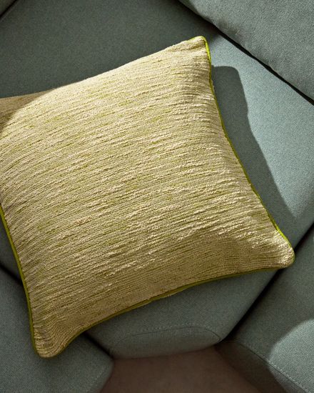Чехол для подушки  Brisella из жаккарда зелёного цвета 45 x 45 см