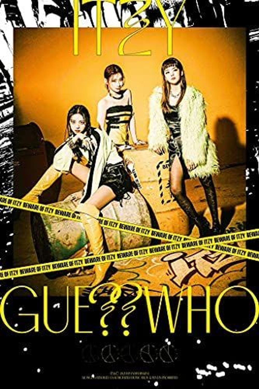 Альбом ITZY - Guess Who 4th Mini Album 3 Version SET