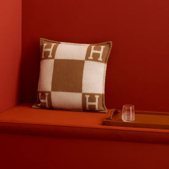 Подушка Hermes Avalon