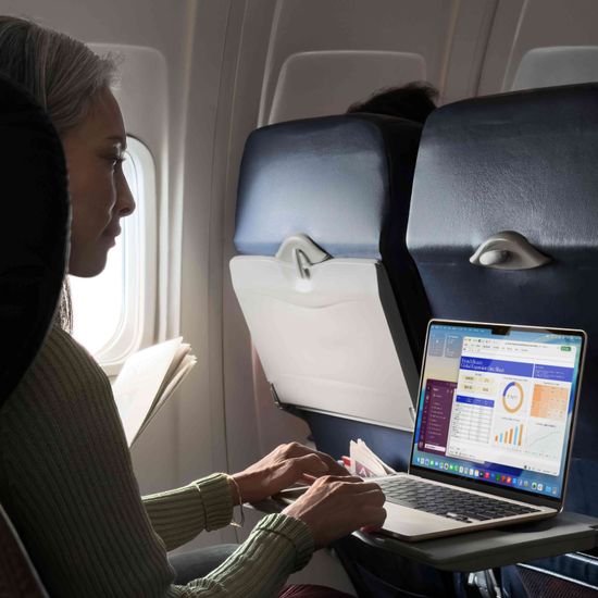 Apple MacBook Air 15" (M5, 10C CPU/10C GPU, 2026), 32 ГБ, 512 ГБ SSD, «небесно-голубой»