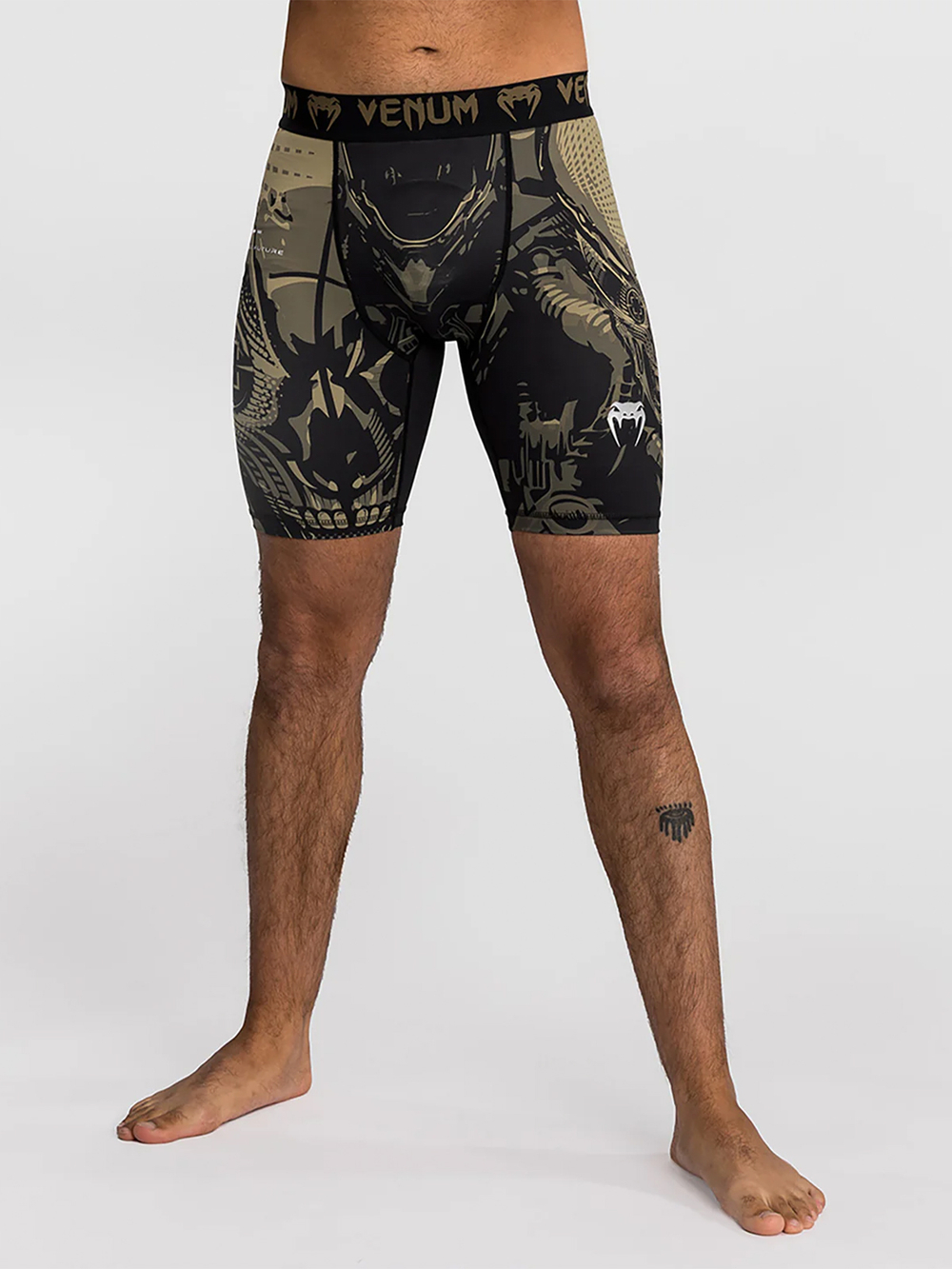 Шорты компрессионные Venum Invader Black/Sand