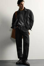 КУРТКА КЛАССИЧЕСКОГО КРОЯ СО СКЛАДКАМИ — ZARA