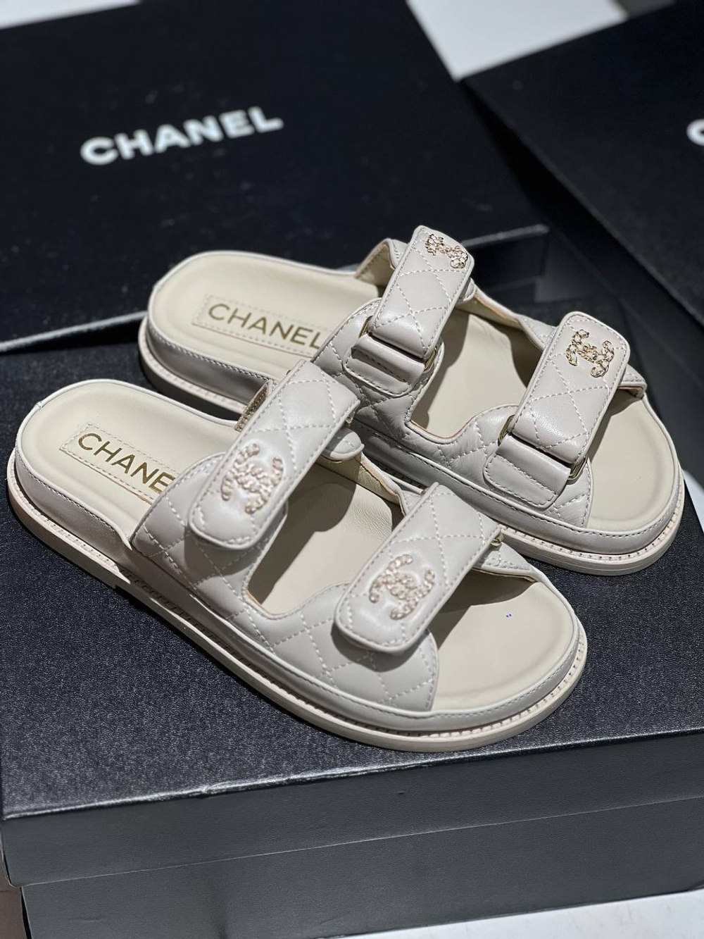 Шлепанцы CHANEL