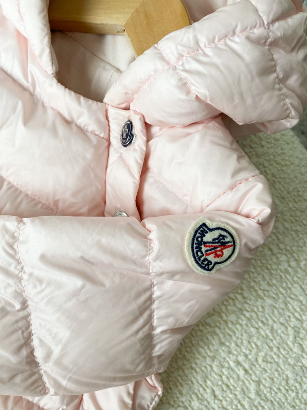Пуховый комбинезон Moncler, 3-6 месяцев