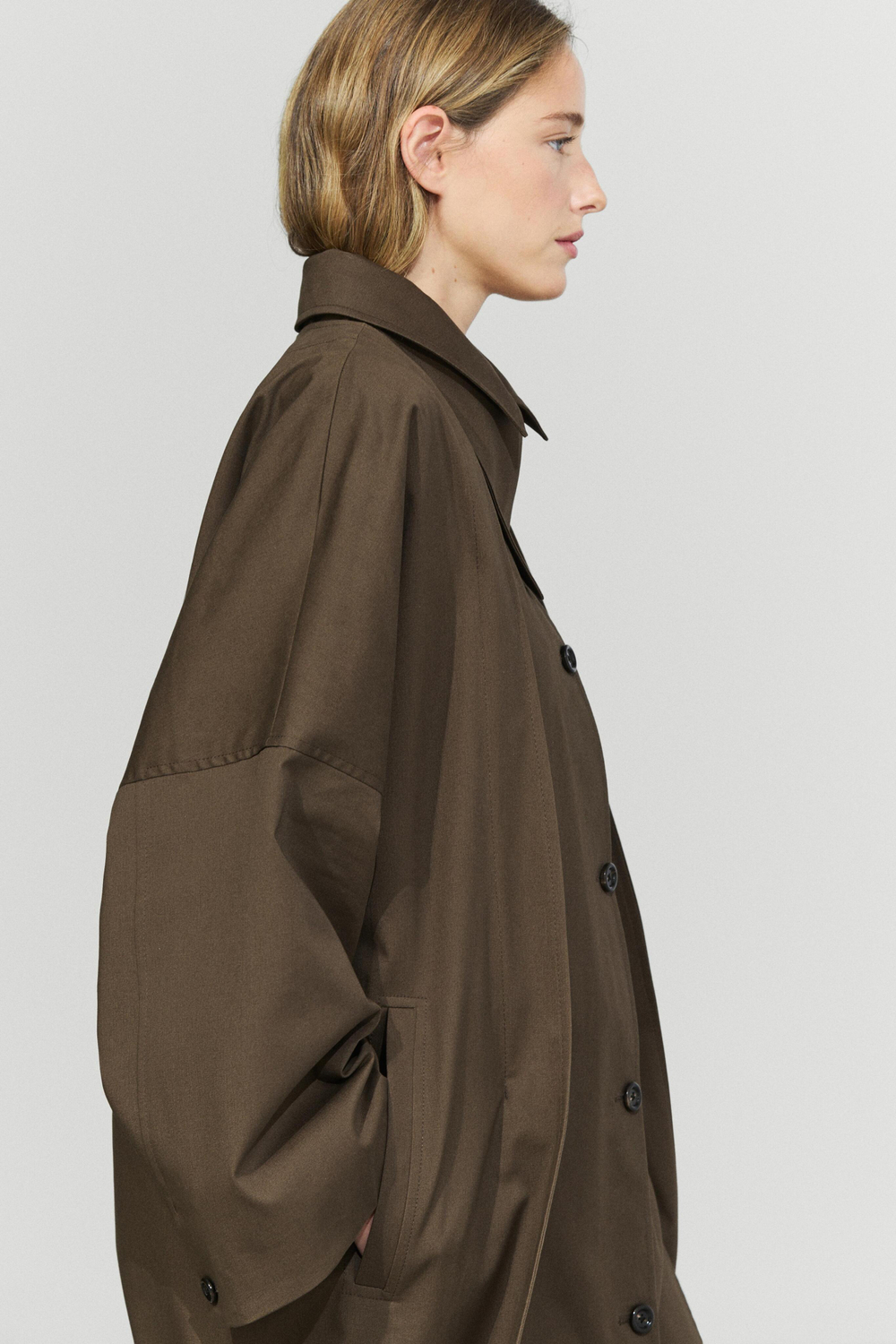 Massimo Dutti Тренч со шлицами из смесового хлопка, кротово-коричневый