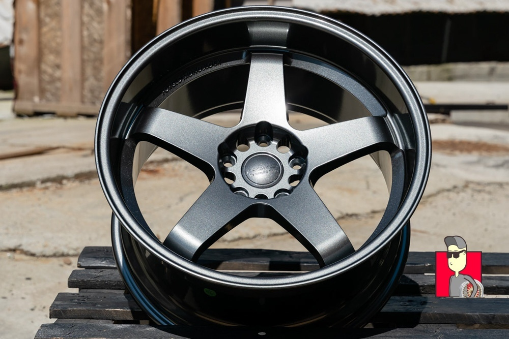 Комплект дисков Nismo LM GT4 18x9.5 et12 5x114.3