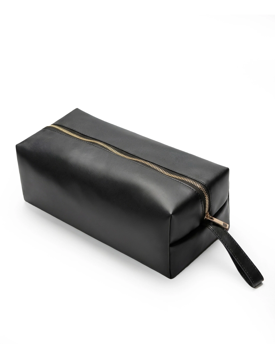 комплект из натуральной кожи Back to black в косметичке