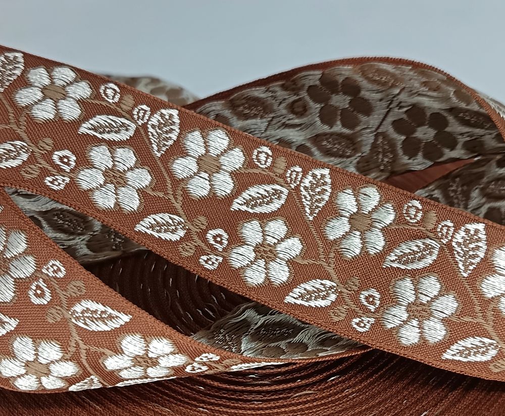 Тесьма жаккард, ш. 3,5 см, коричневый