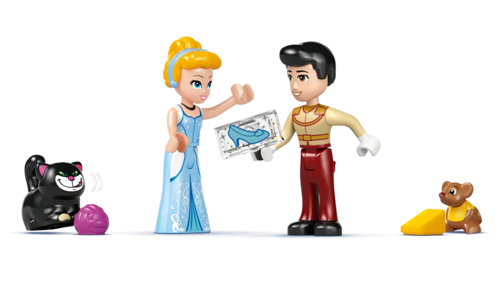 Конструктор LEGO Disney 43275 Замок Золушки и конная карета