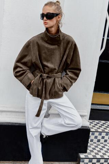 ZARA КУРТКА ИЗ ИСКУССТВЕННОЙ ЗАМШИ С ПОЯСОМ, ТЕМНЫЙ СЕРО-КОРИЧНЕВЫЙ