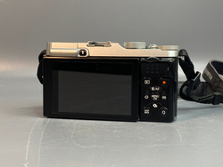 Fujifilm X-A2 Kit 16–50мм