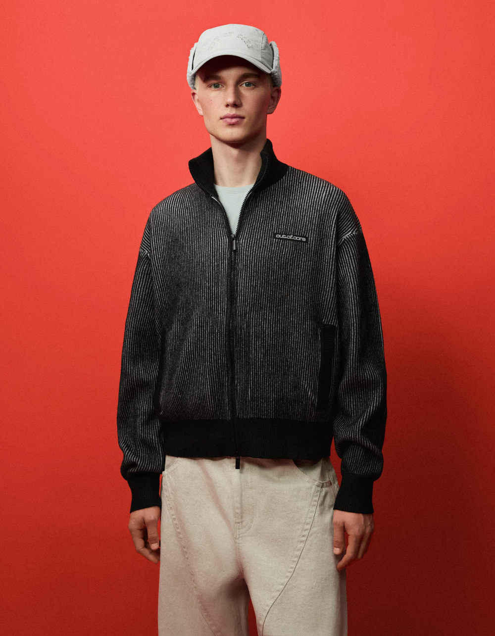 Мужская трикотажная куртка на молнии OUT OF CORE - BERSHKA
