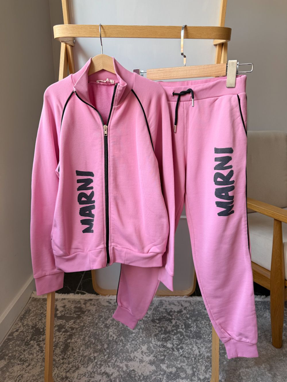 Костюм Marni, 140