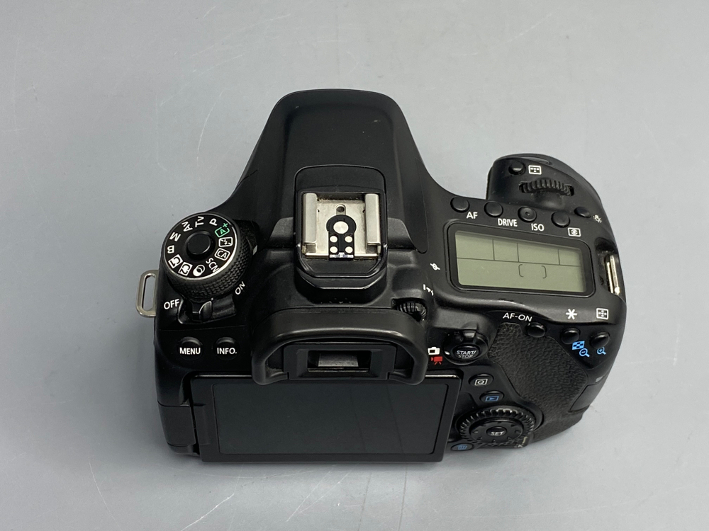 Canon EOS 80D Body 49.000 Кадров