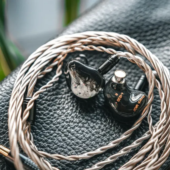THIEAUDIO Monarch MKIII Default Black