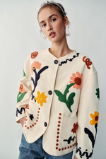 КУРТКА С ЦВЕТОЧНОЙ ВЫШИВКОЙ — ZARA