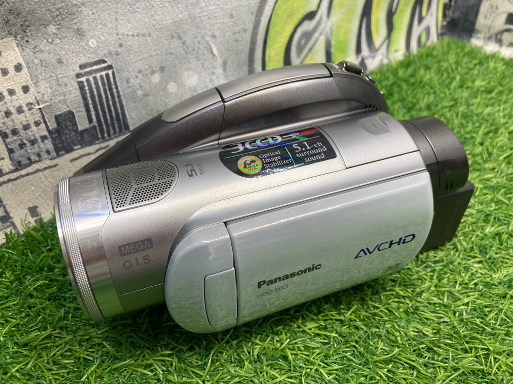 Panasonic HDC-DX1