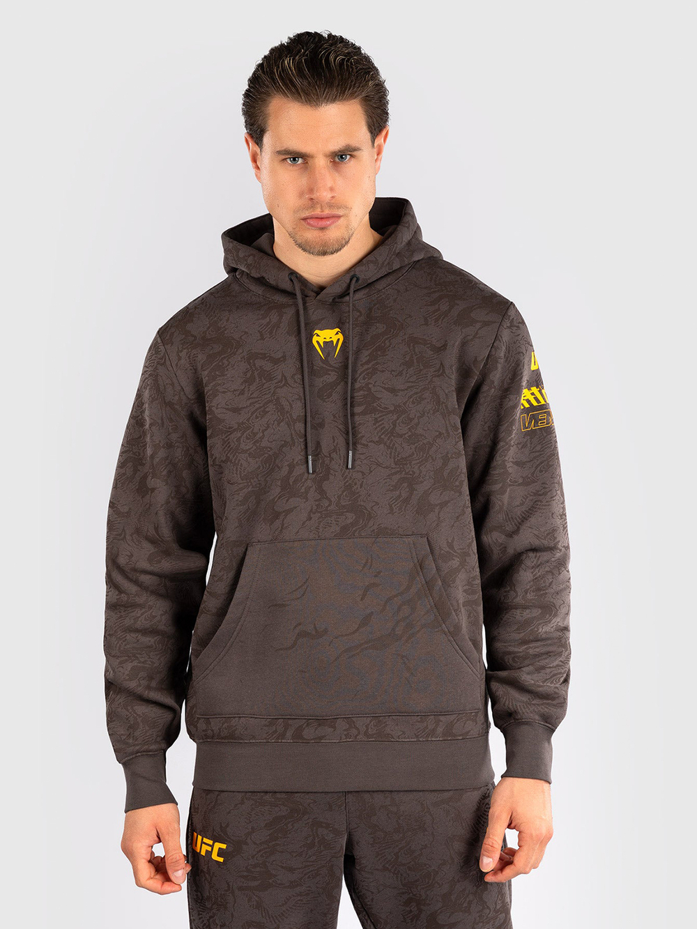 Худи UFC Fusion by Venum Fight Week Dark Brown