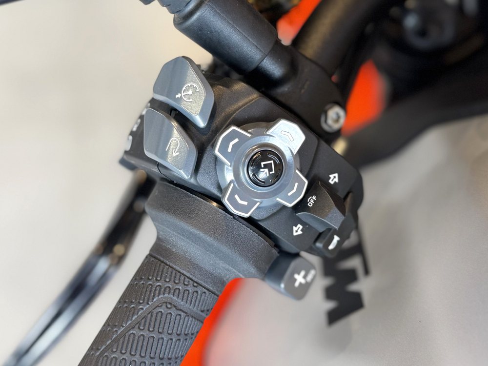 1290 SUPER DUKE R EVO