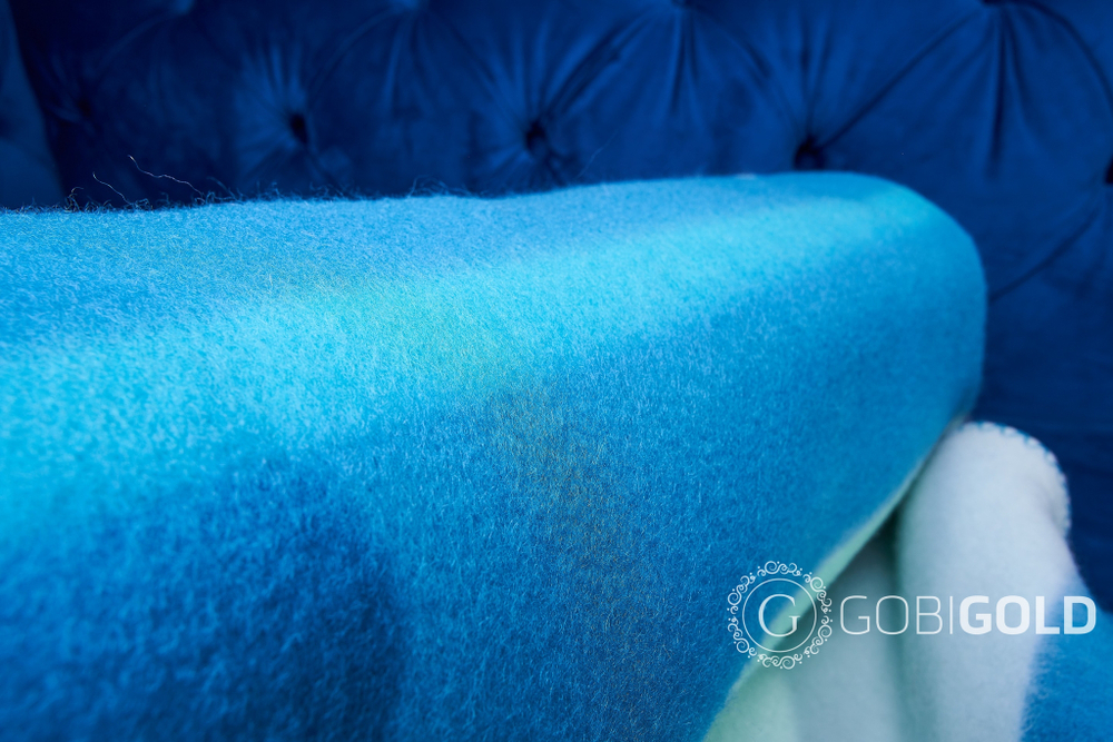 Одеяло тканое из шерсти мериноса LUX (овечья шерсть) ERDENET 150x200 см. - зелено-голубое