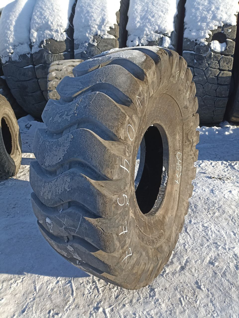 23.5-25 Hengtar H508 шина б/у