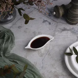 Соусник 20 мл 10*4,5 см h2 см "Лист" овальный белый фарфор P.L. Proff Cuisine [16]