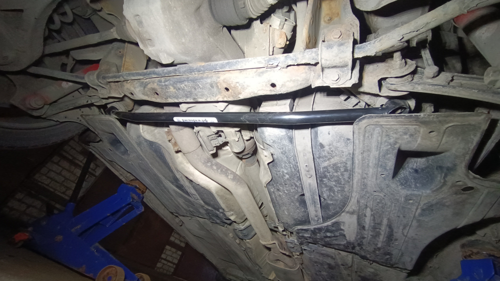 Усилитель заднего подрамника (спереди) полный привод Volvo S80 2 и Volvo XC70 3, V60 3.0 Т6 полный привод (ПОД ЗАКАЗ)