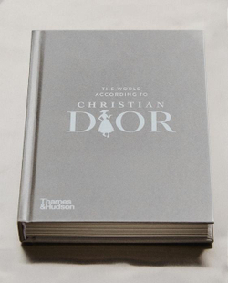 ZARA HOME КНИГА МИРА CHRISTIAN DIOR (НА АНГЛИЙСКОМ ЯЗЫКЕ), СЕРЫЙ