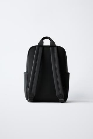 ZARA ПРОРЕЗИНЕННЫЙ РЮКЗАК, ЧЕРНЫЙ