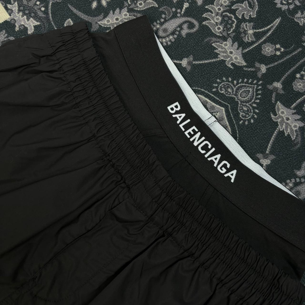 Шорты Balenciaga