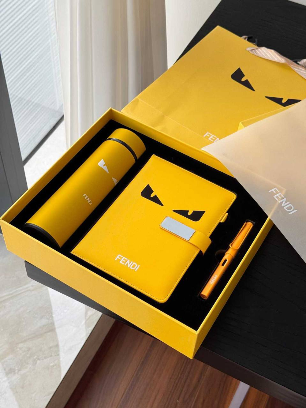 Набор Fendi (блокнот + ручка + термос)