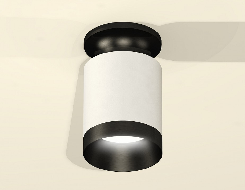 Накладной светильник Ambrella Light XS XS6301121