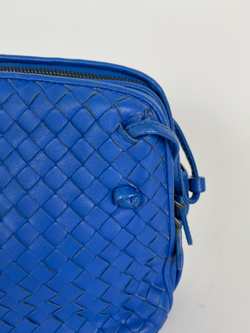 Сумка Bottega Veneta MEDIUM LOOP CAMERA BAG