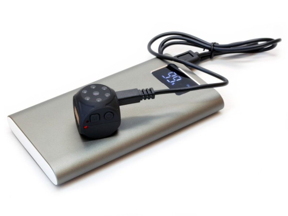 Мини видеорегистратор Ambertek SQ10 + Power Bank