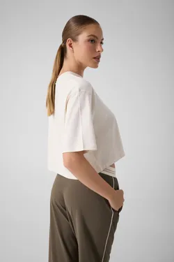Футболка женская GUESS