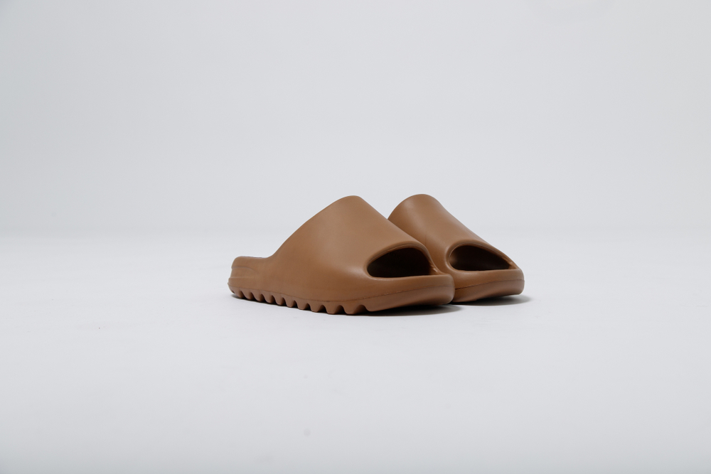 Тапочки YEEZY SLIDE (корич.)