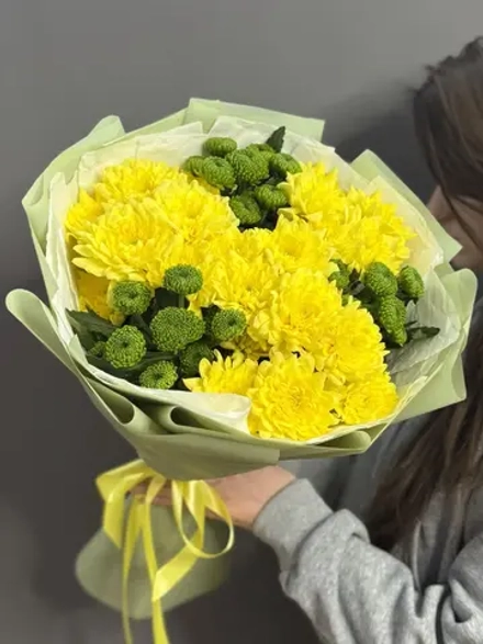 Букет из 7 кустовых хризантем
