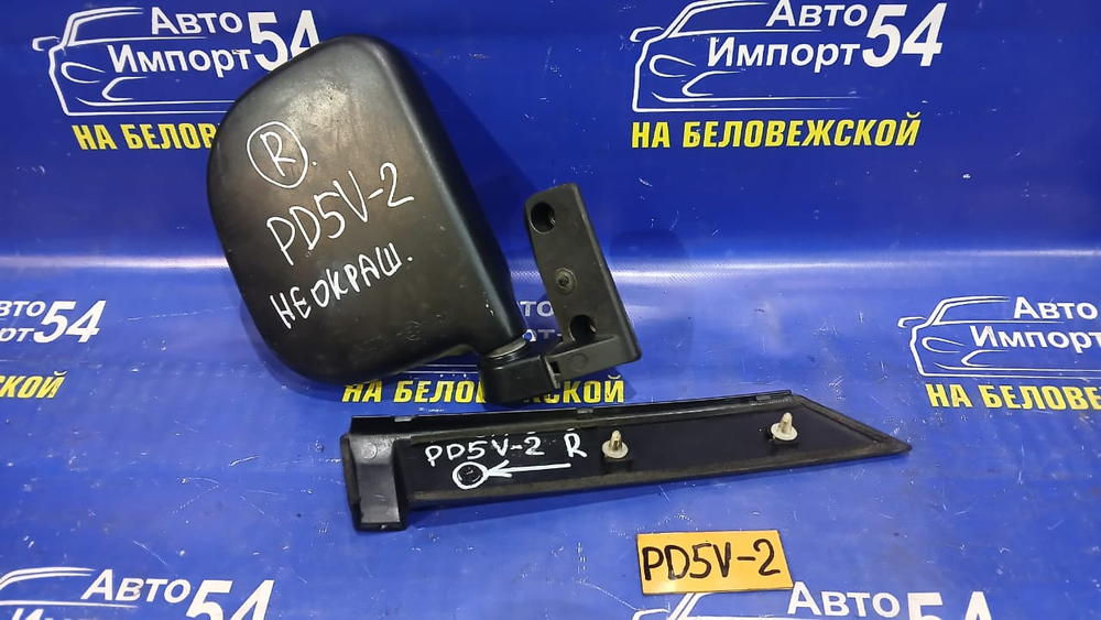 Зеркало правое MITSUBISHI DELICA 1998