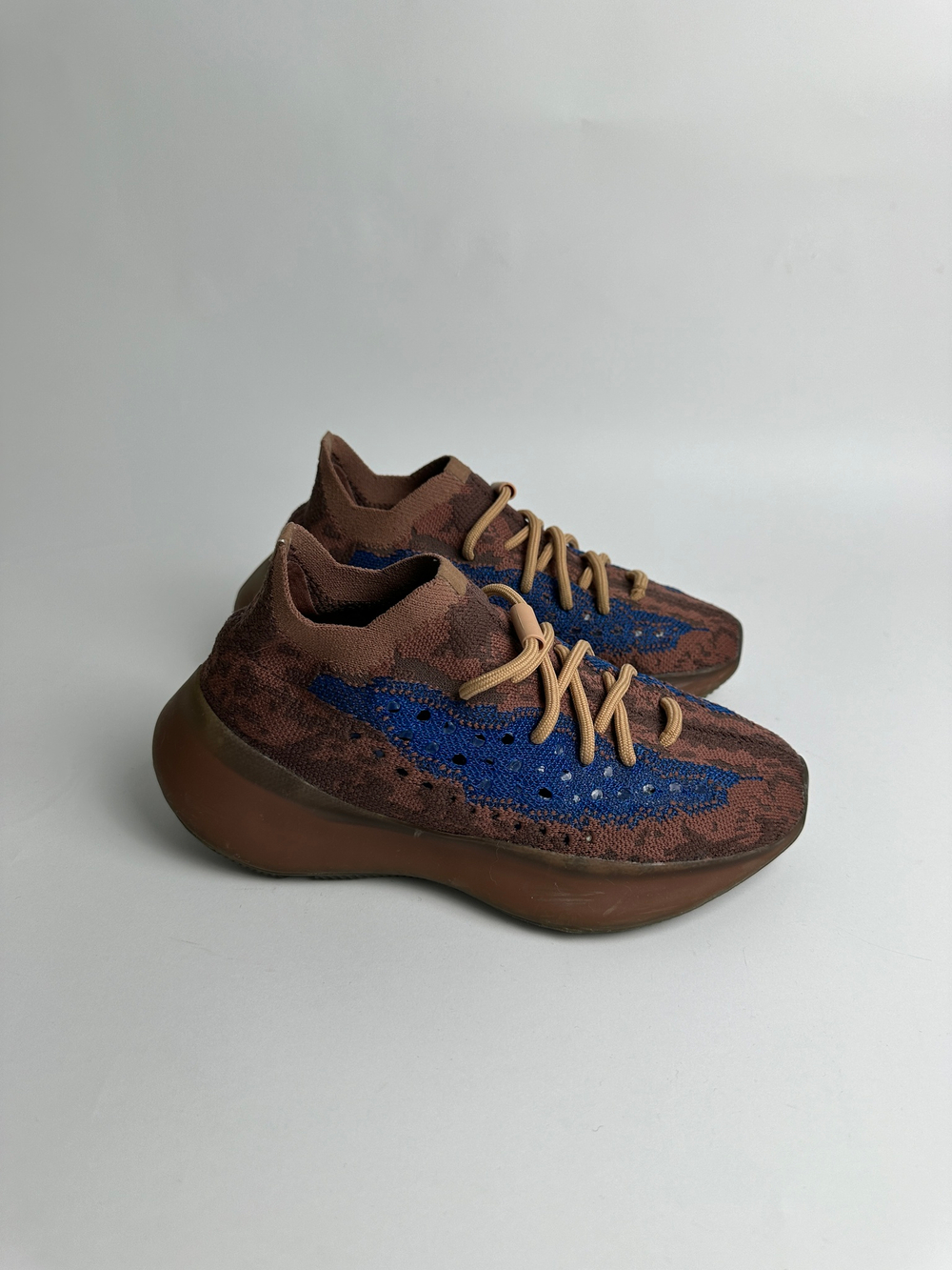 Кроссовки Adidas Yeezy boost 380