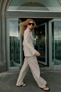ZARA БЛЕЙЗЕР ИЗ СМЕСОВОГО ЛЬНА С ВЫТАЧКАМИ, ПЕСОЧНЫЙ МЕЛАНЖ