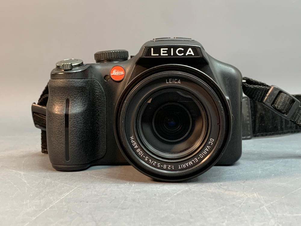 Leica V-LUX 3