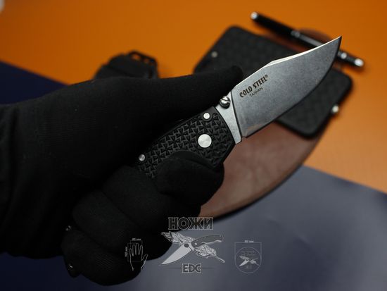 Складной нож Cold Steel Voyager Medium Clip Point 29TMC c клинком из стали AUS-8, рукоять Grivory