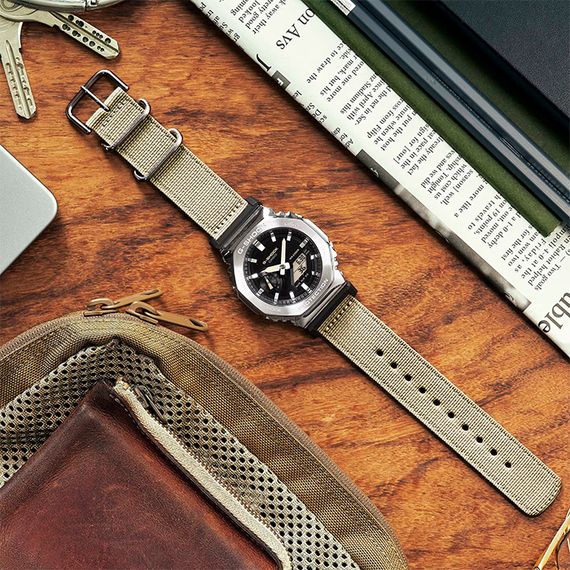 Мужские часы Casio G-Shock GM-2100C-5A