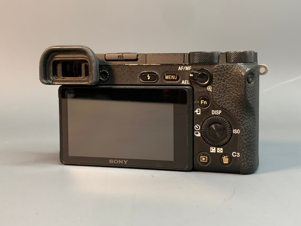 Sony A6500 79.437 кадров