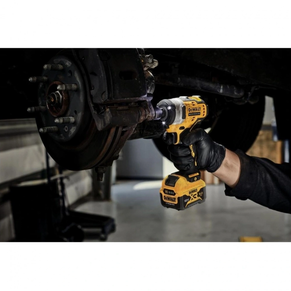 Гайковерт DeWalt DCF901P1-QW